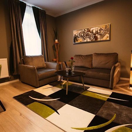 Resita Residence Sauna Apartment Bagian luar foto